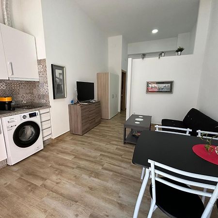 Appartamento Apartamento Cruz Roja A Siviglia Esterno foto