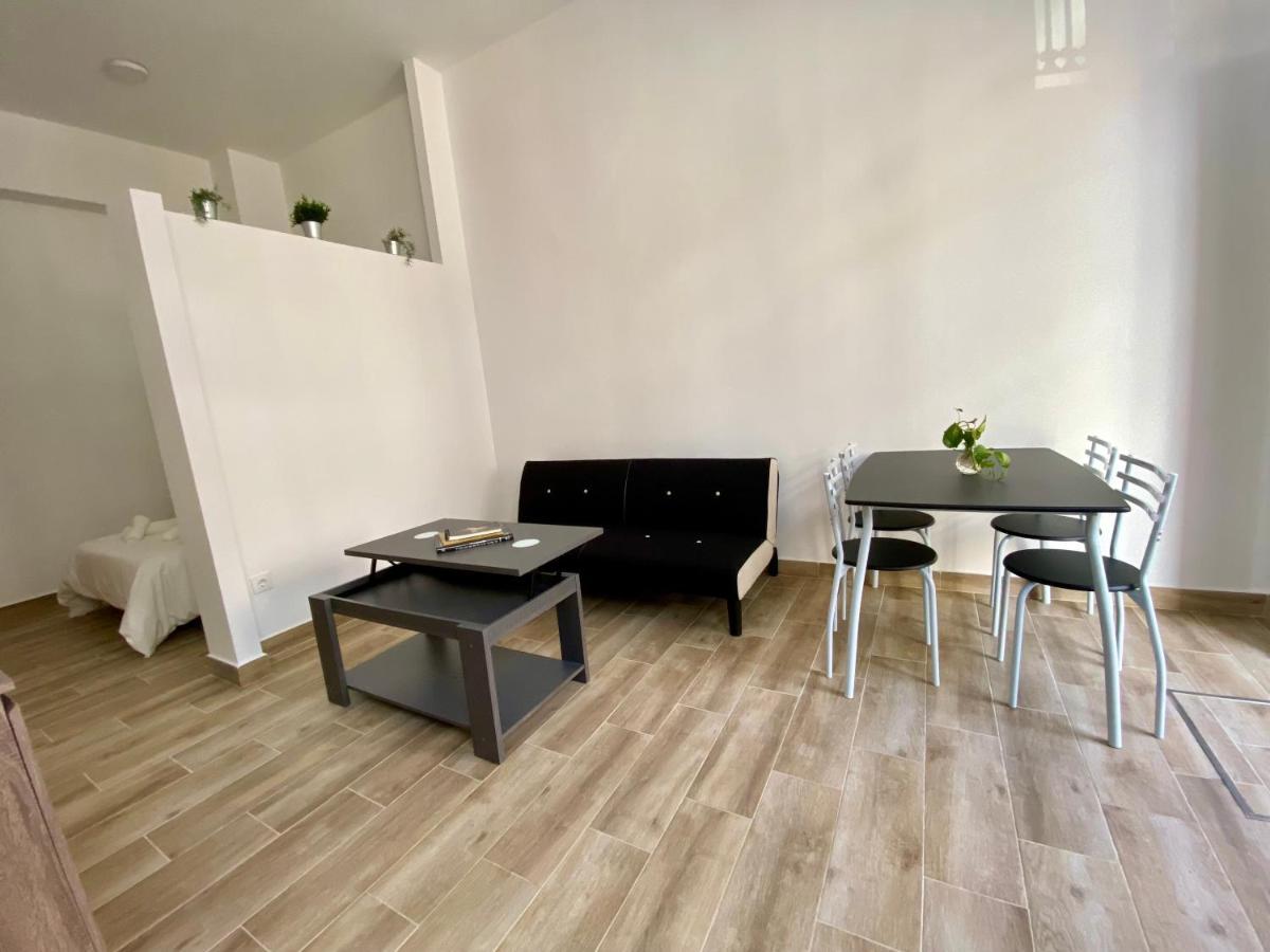 Appartamento Apartamento Cruz Roja A Siviglia Esterno foto