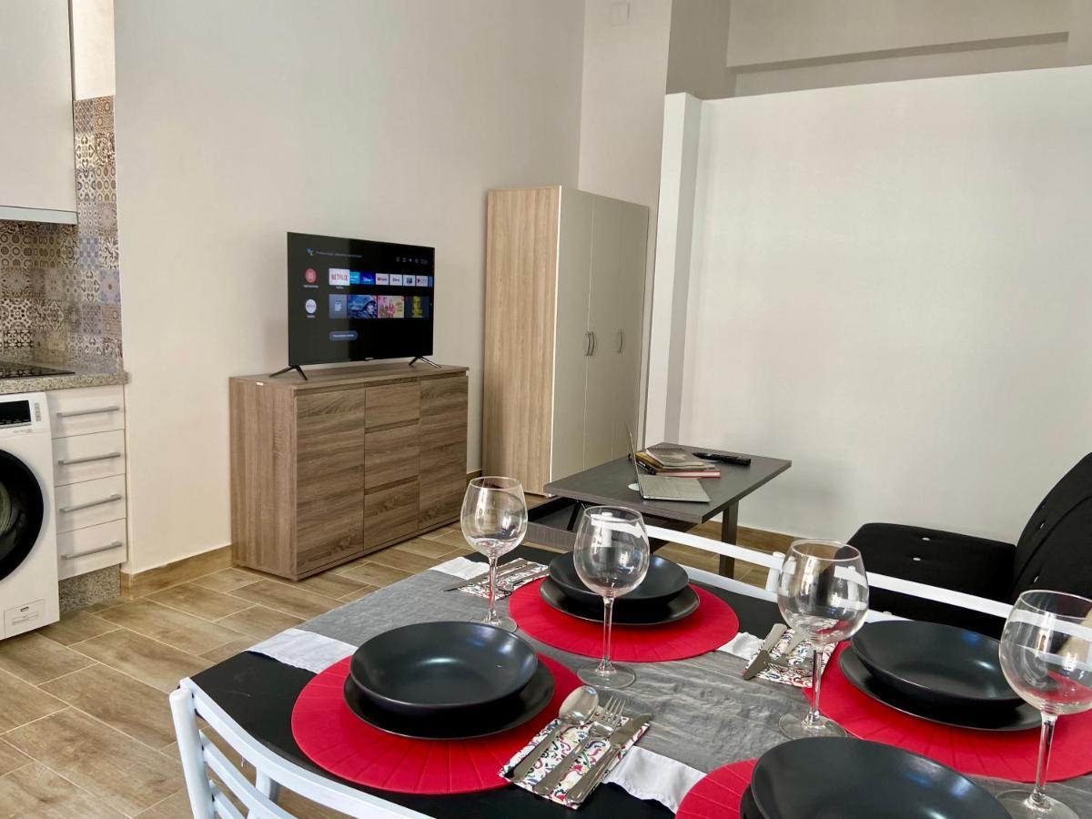 Appartamento Apartamento Cruz Roja A Siviglia Esterno foto